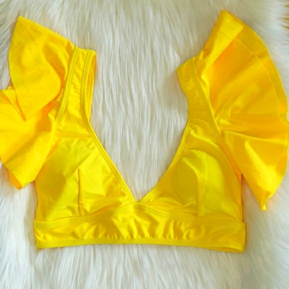 Floral Highwaisted Ruffle Hem Bikini Set - Picture 7 of 8